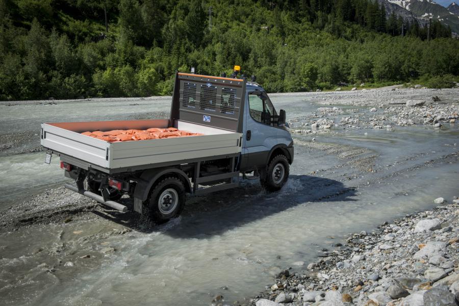  Iveco Daily 55 4x4 Chassis Cab 2016 года  (фото 25 из 33)